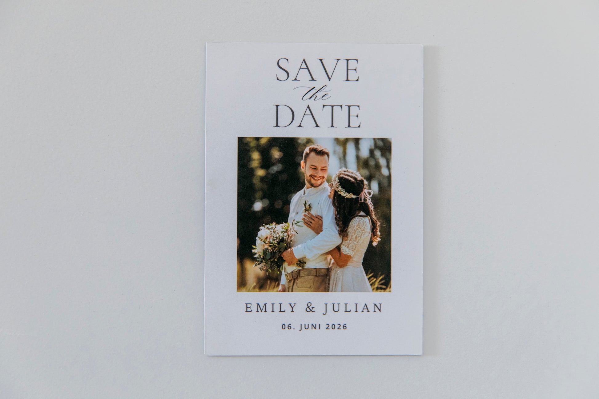 Personalisierte „Save the Date“- Hochzeitsmagnete im Retro-Stil | Flexibles Magnetblatt
