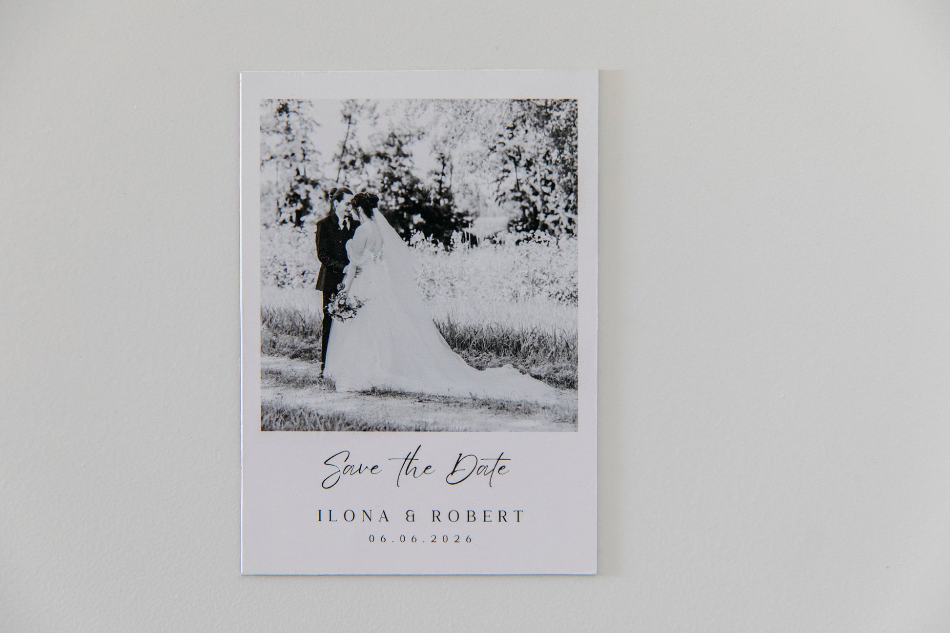 Personalisierte „Save the Date“- Hochzeitsmagnete im Retro-Stil | Flexibles Magnetblatt