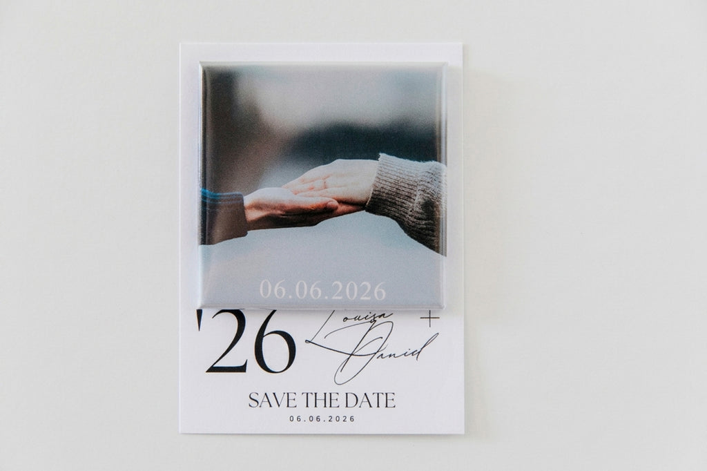 Personalisierte „Save the Date“-Karten mit integriertem Kühlschrankmagneten